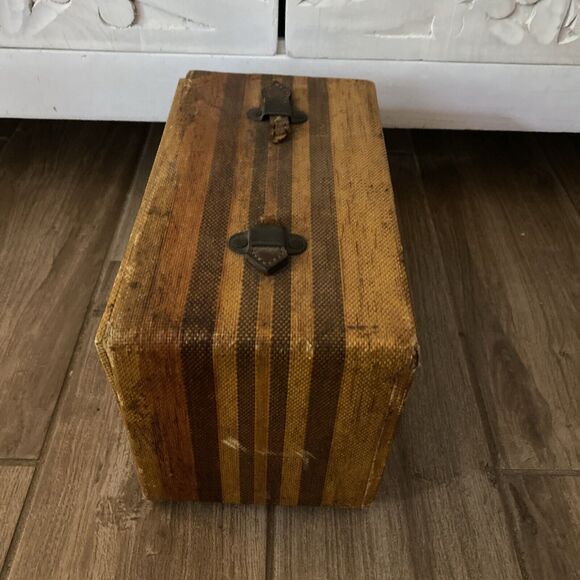 Vintage Super Cool Philco Radio 40-81 Parts/Restoration Project Tweed Untested - Picture 3 of 15